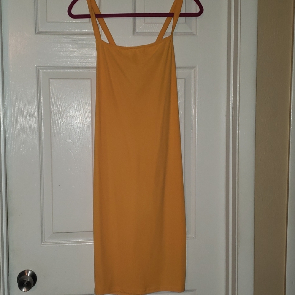 ***SOLD*** Yellow Lace Up Back Dress